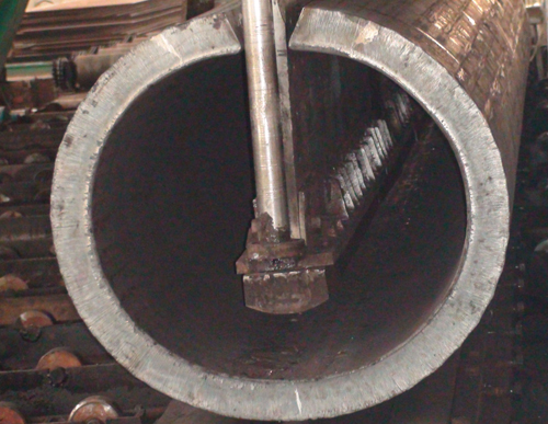 大口径厚壁钢管生产技术生锈清洗操作